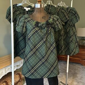 Mac & Jac short sleeve top camouflage colors babydoll sleeves and flare cut